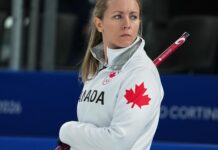 Homan vence Hasselborg no 10º end no Canadá Homan vence Hasselborg no 10º end no Canadá