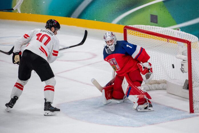 Canadá exibe profundidade ofensiva na estreia olímpica