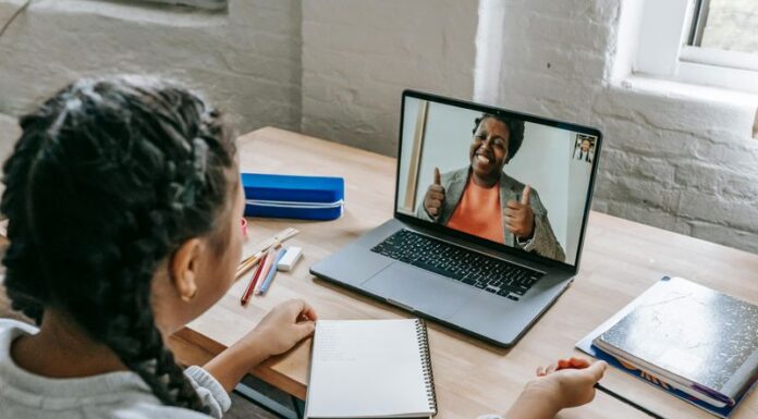 Tradução juramentada de documentos para imigrar ao Canadá: guia completo