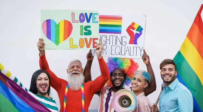 Direitos LGBTQ no Canadá para imigrantes: leis e cidades amigáveis Direitos LGBTQ no Canadá para imigrantes: leis e cidades amigáveis