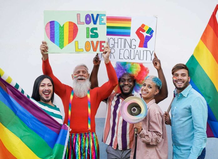 Direitos LGBTQ no Canadá para imigrantes: leis e cidades amigáveis